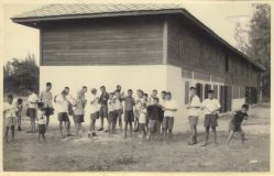 005seminary_old_pics1.jpg