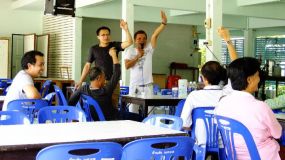 54alumni_meeting06.jpg