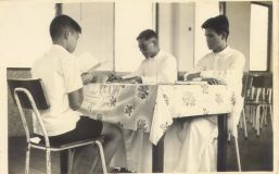 020seminary_old_pics2.jpg