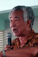 คุณประวัติ วรรณประทีป ปี 1983-1984